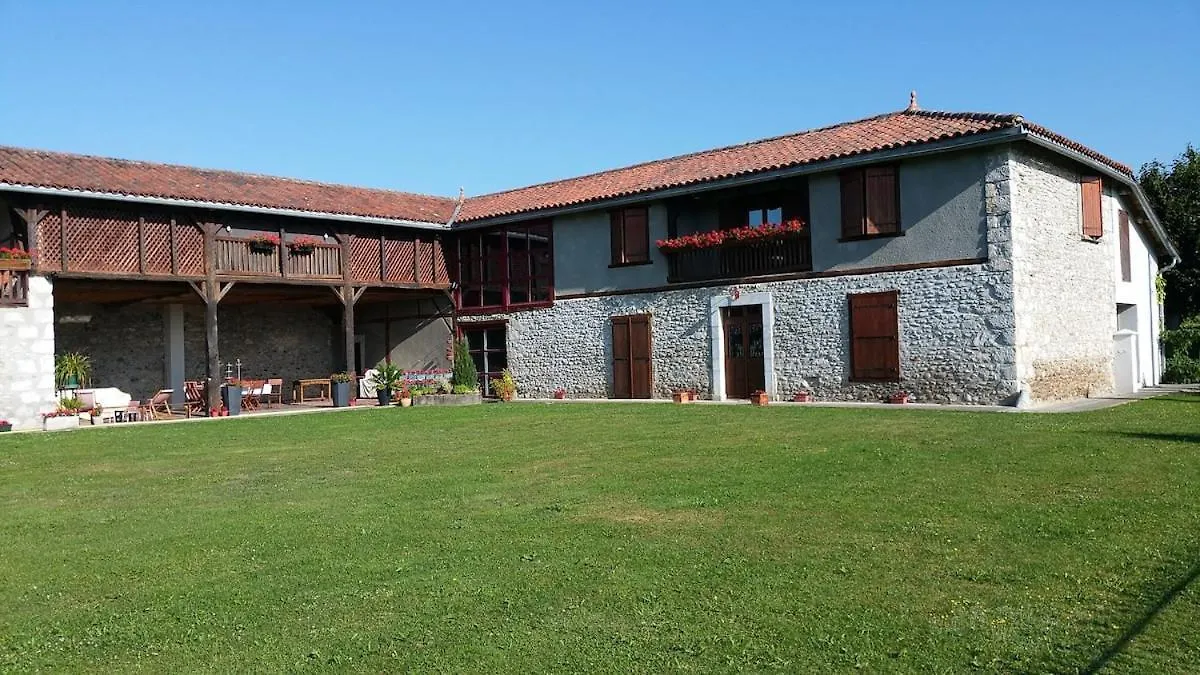 La Ferme Les Cousteres - Gite Modulable - En Couple Ou En Tribu De 2 A 15 Pers Montréjeau