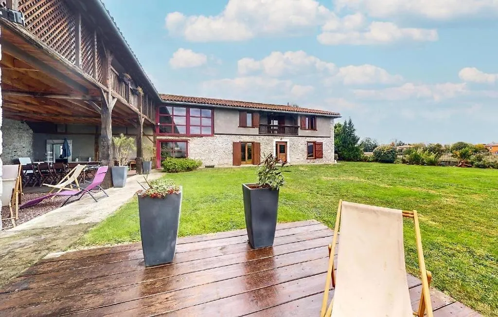 Casa de Férias La Ferme Les Cousteres - Gite Modulable - En Couple Ou En Tribu De 2 A 15 Pers Montréjeau